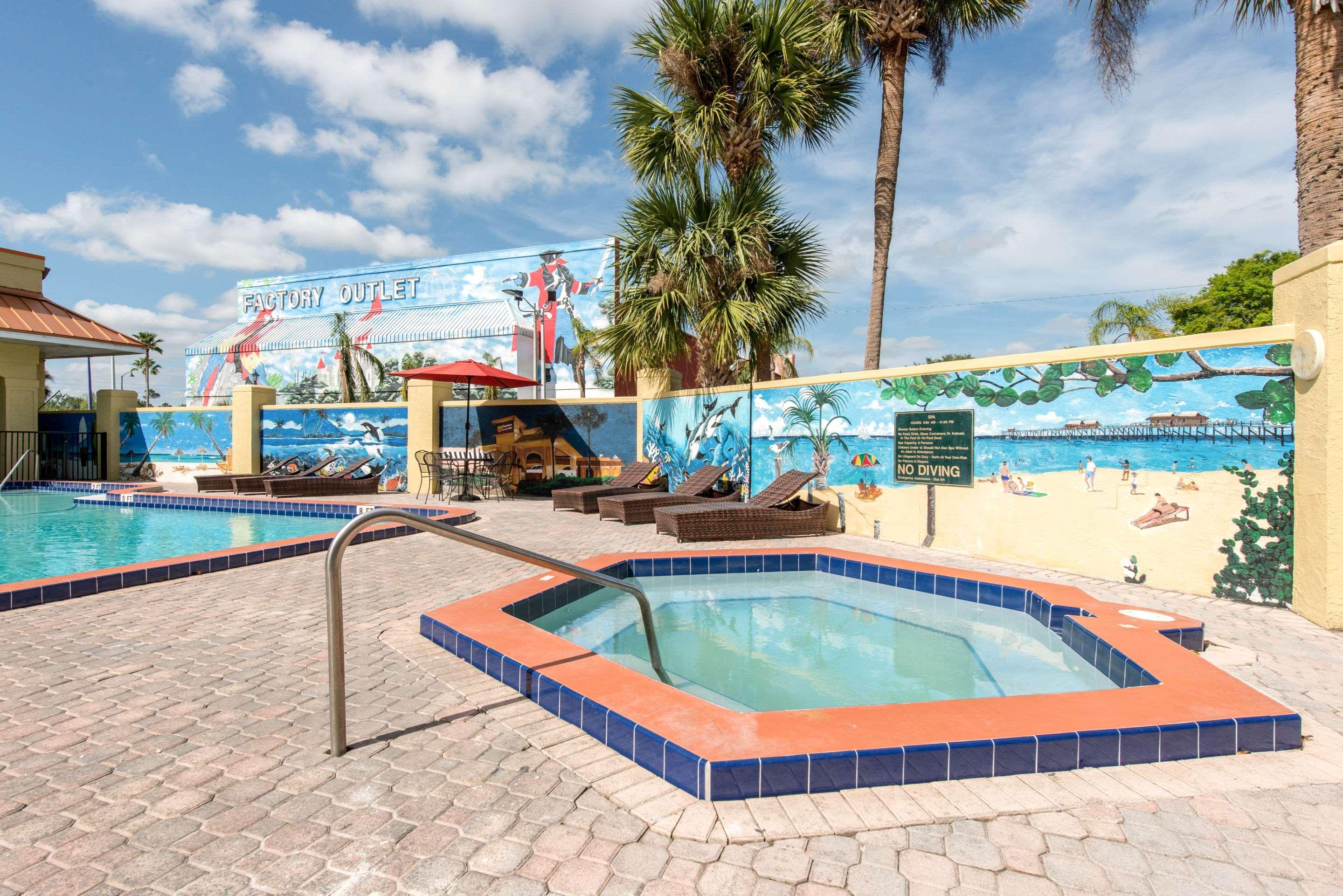 Clarion Inn & Suites Kissimmee-Lake Buena Vista South Esterno foto