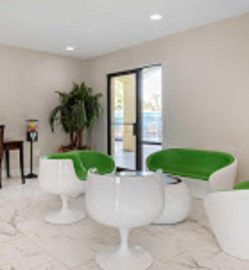 Clarion Inn & Suites Kissimmee-Lake Buena Vista South Esterno foto